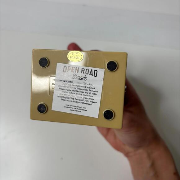 JOHN WAYNE PLASTIC DIAL A PICK TOOTHPICK HOLDER DISPENSER - Picture 7 of 7